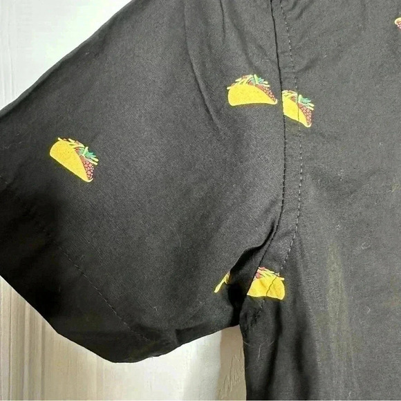 Molokai Surf  Co Taco Shirt Button-Down Black & Yellow NWT Size Large - Picture 14 of 16